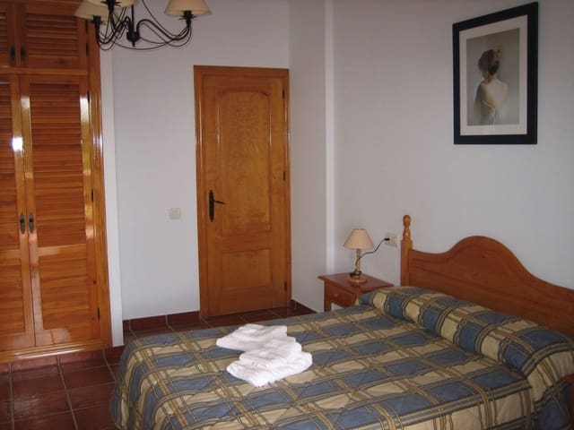 3 sypialnia Willa do wynajęcia w Nerja z basenem garażem - 2 500 € (Ref: 4745222)