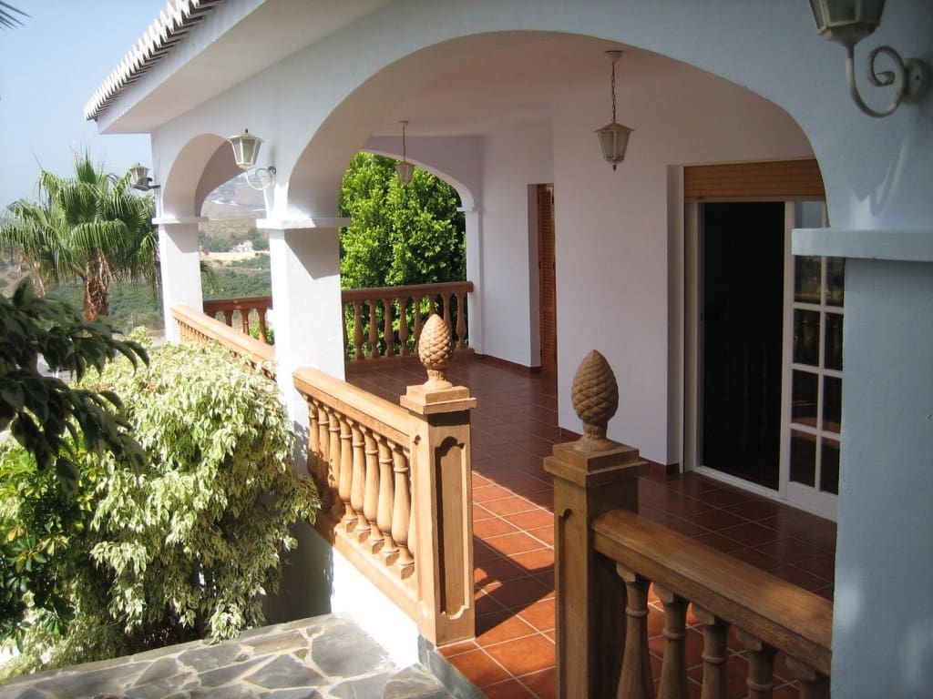3 sypialnia Willa do wynajęcia w Nerja z basenem garażem - 2 500 € (Ref: 4745222)