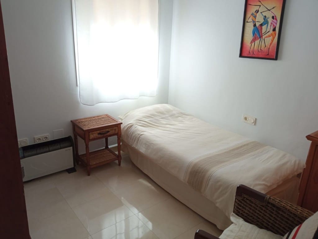 2 soverom Leilighet til leie i Nerja - € 1 200 (Ref: 4747293)