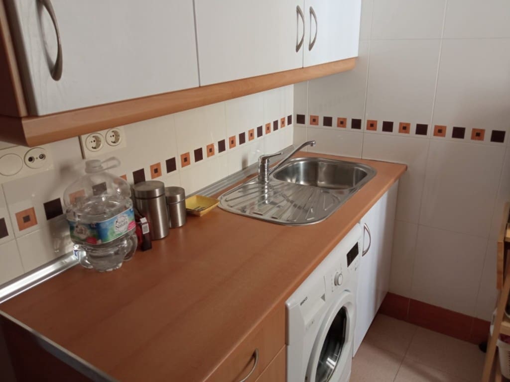 2 soverom Leilighet til leie i Nerja - € 1 200 (Ref: 4747293)