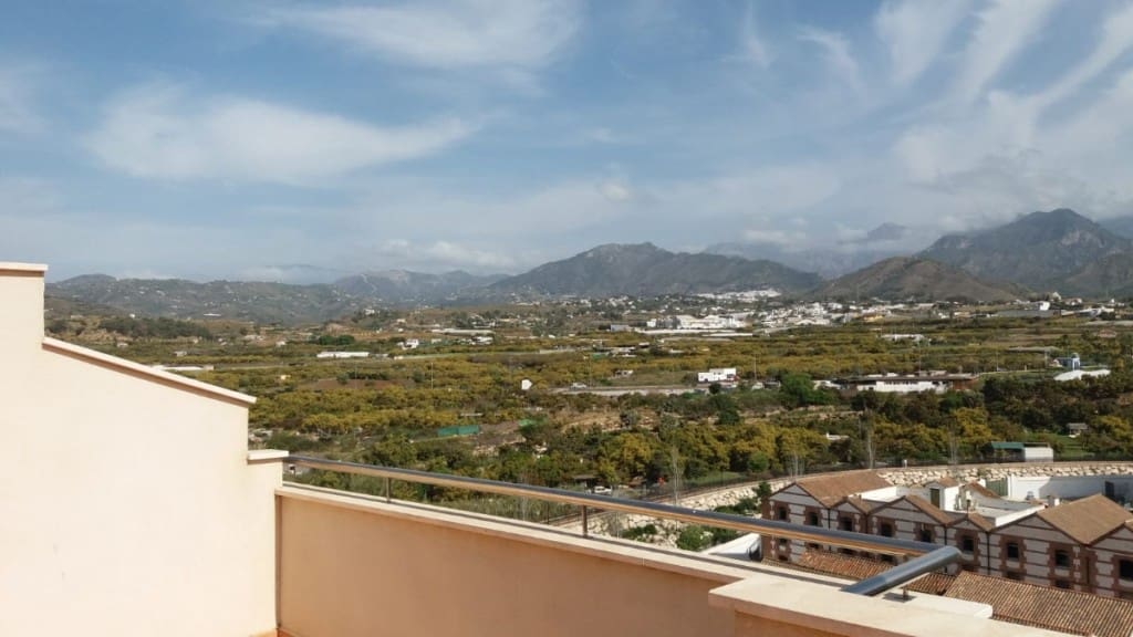 2 soverom Leilighet til leie i Nerja - € 1 200 (Ref: 4747293)