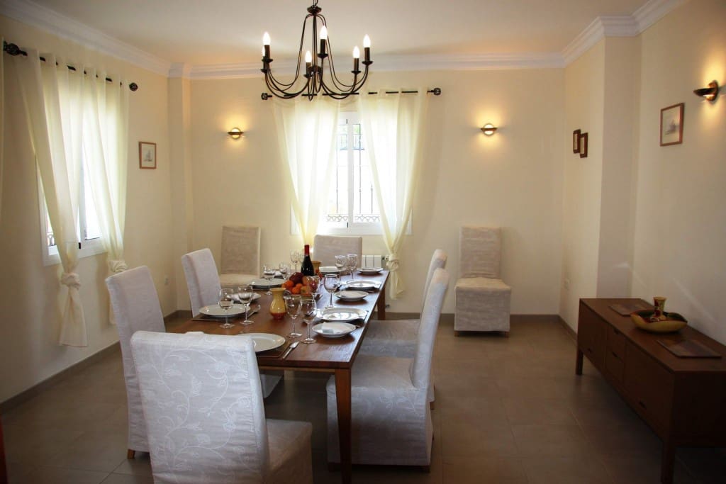 5 soverom Villa til salgs i Frigiliana med svømmebasseng garasje - € 1 350 000 (Ref: 4926583)