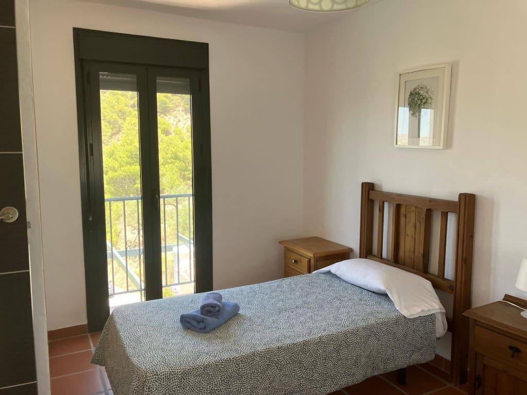 2 bedroom Villa for rent in Frigiliana with pool - € 1,800 (Ref: 4926592)