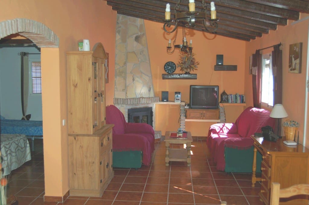 Finca/Maison de Campagne de 2 chambres à louer à Frigiliana avec piscine garage - 1 400 € (Ref: 4926598)