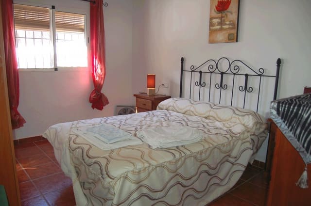 2 soveværelse Finca/Landehus til leje i Frigiliana med swimmingpool garage - € 1.400 (Ref: 4926598)