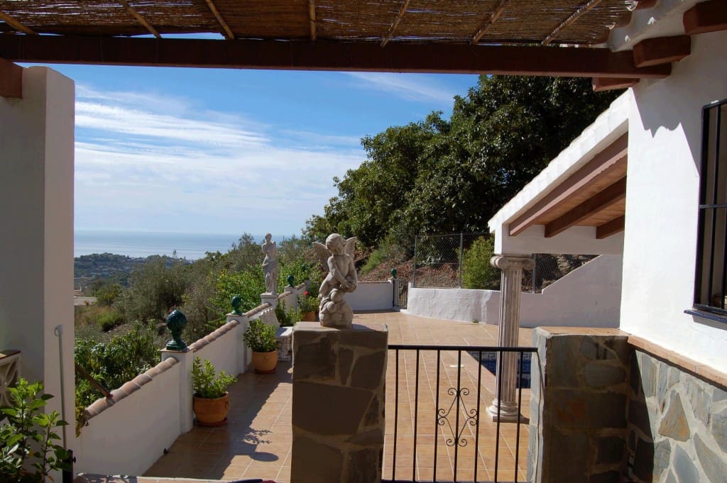 Finca/Maison de Campagne de 2 chambres à louer à Frigiliana avec piscine garage - 1 400 € (Ref: 4926598)