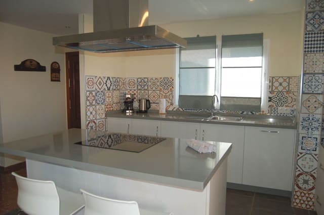 4 sypialnia Apartament na sprzedaż w Nerja - 350 000 € (Ref: 4954671)