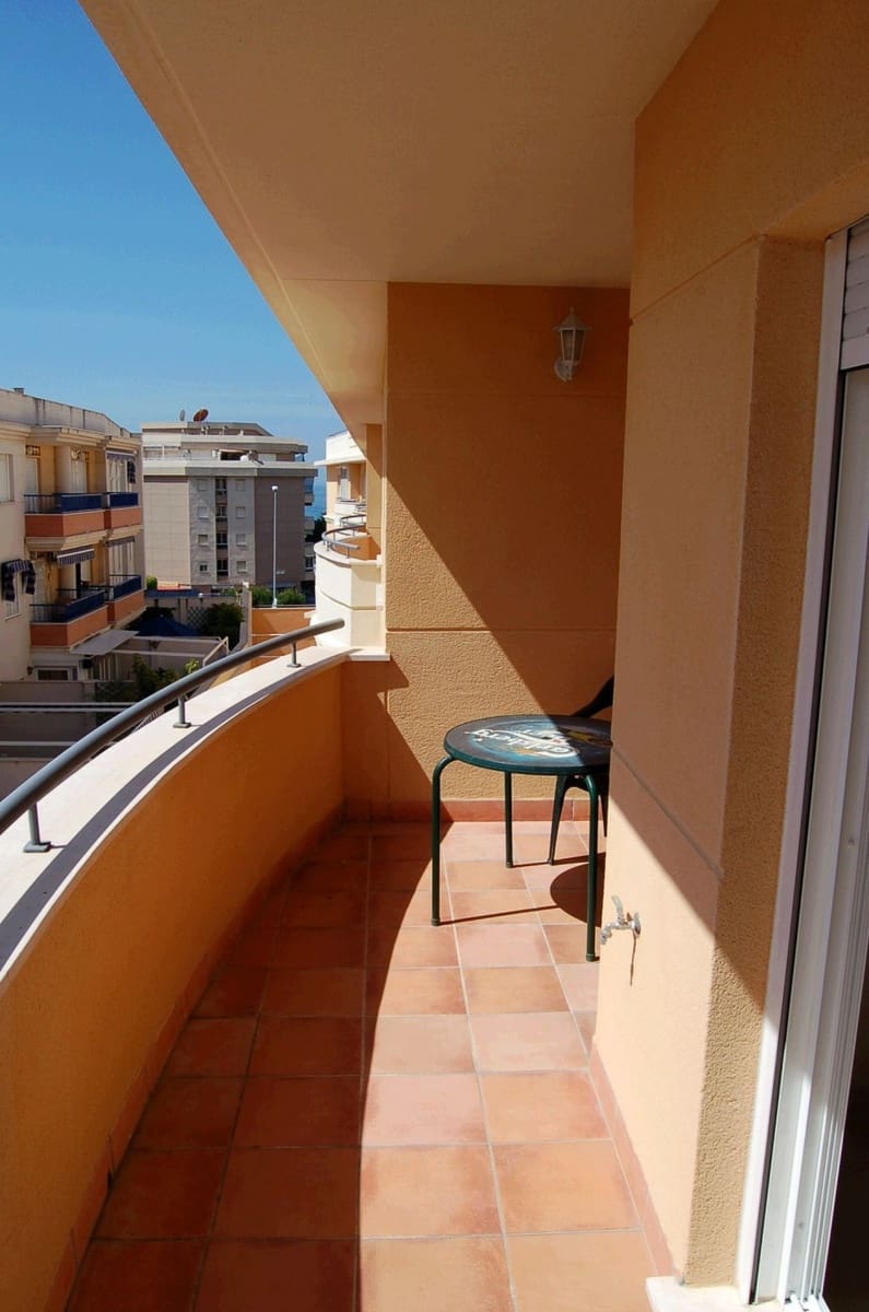 3 soveværelse Penthouse til leje i Torrox-Costa - € 950 (Ref: 4961781)