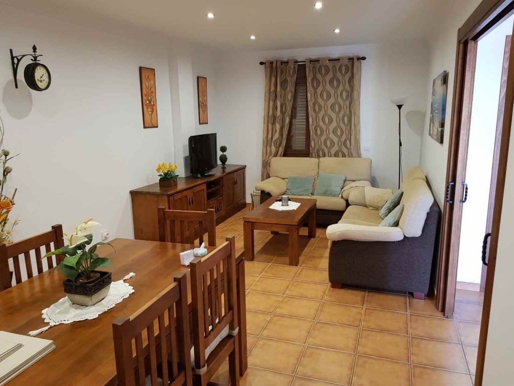 3 Zimmer Villa zu vermieten in Nerja mit Pool Garage - 1.800 € (Ref: 4965653)