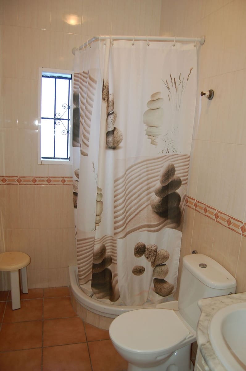 5 makuuhuone Omakotitalo vuokrattavana paikassa Frigiliana - 900 € (Ref: 5065906)