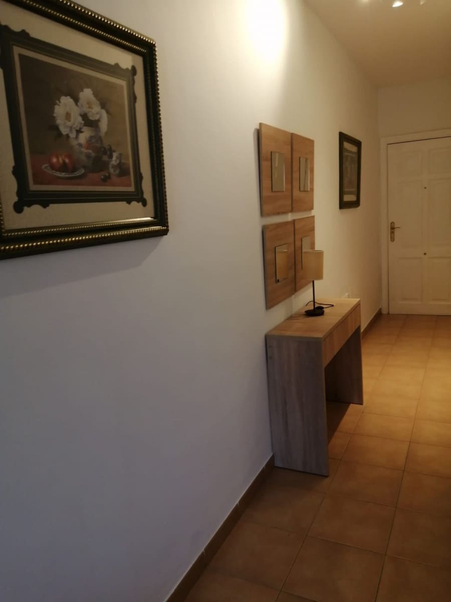Appartement de 2 chambres à louer à Nerja - 1 000 € (Ref: 5340128)
