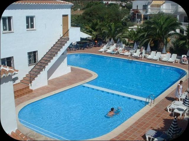 1 sypialnia Apartament do wynajęcia w Nerja z basenem garażem - 850 € (Ref: 5368753)