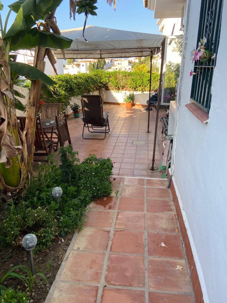 1 sypialnia Apartament do wynajęcia w Nerja z basenem garażem - 850 € (Ref: 5368753)