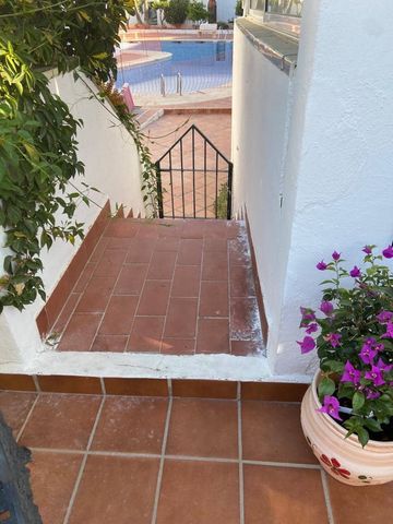 1 sypialnia Apartament do wynajęcia w Nerja z basenem garażem - 850 € (Ref: 5368753)