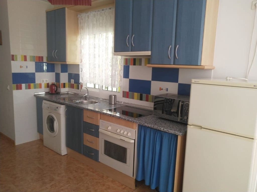 1 sypialnia Apartament do wynajęcia w Nerja z basenem garażem - 850 € (Ref: 5368753)