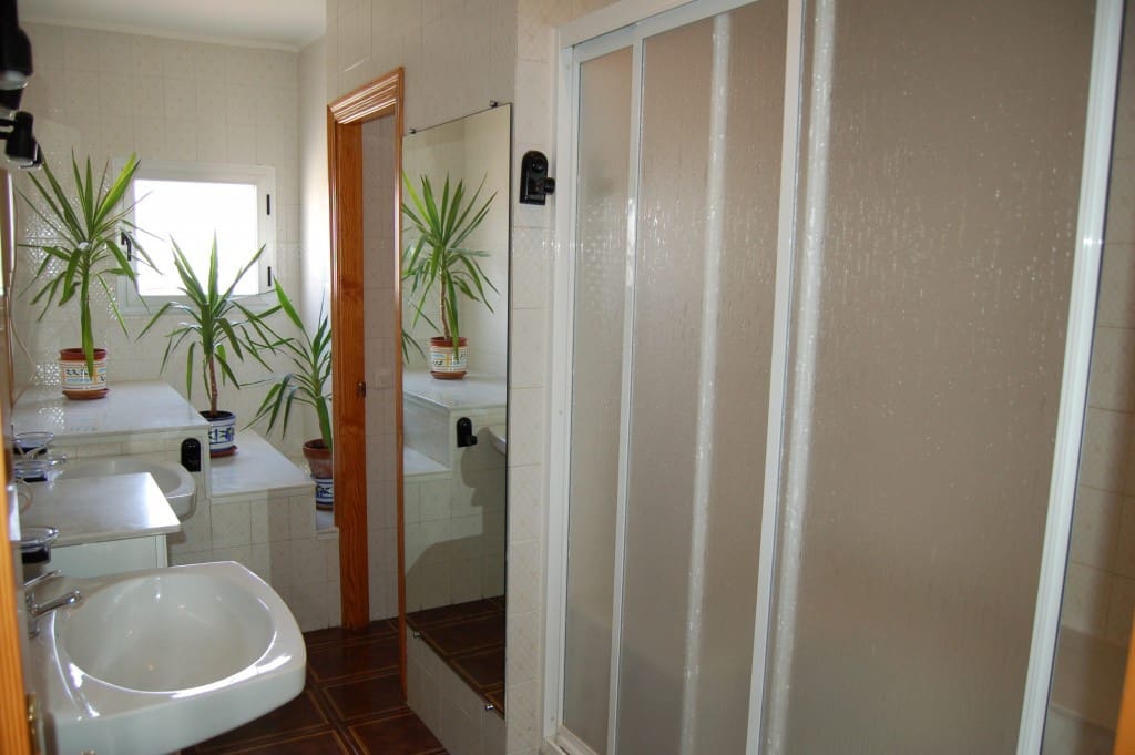 4 soverom Villa til leie i Nerja med svømmebasseng - € 1 850 (Ref: 5414350)