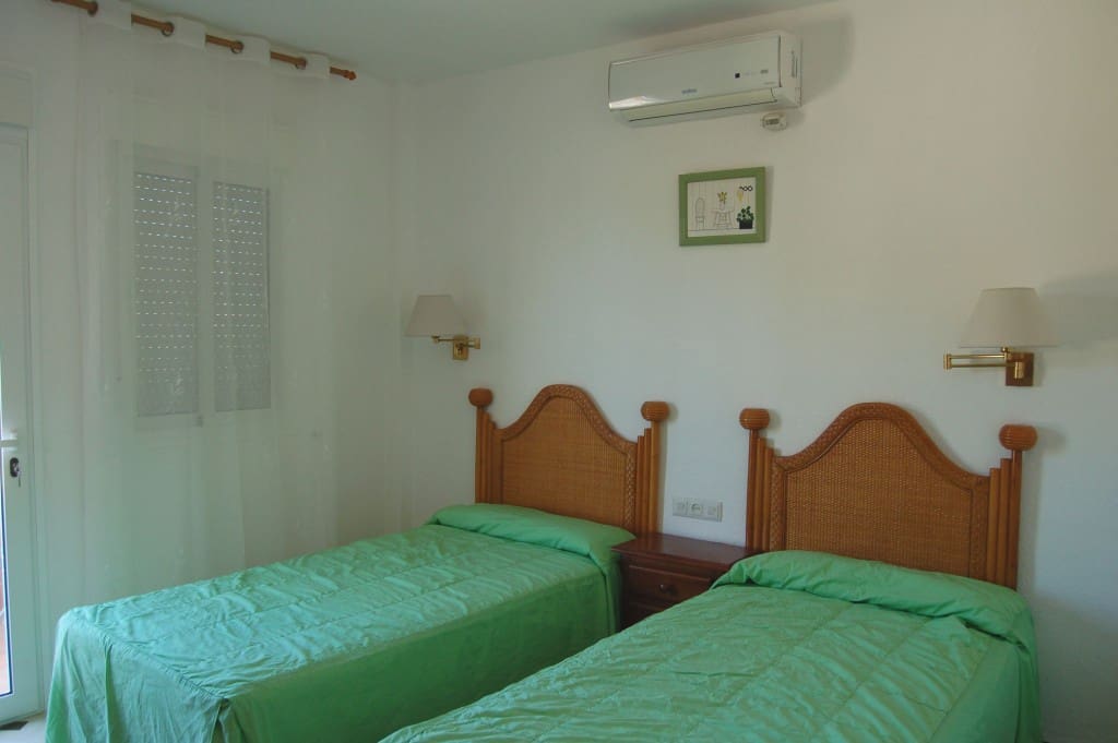 4 soverom Villa til leie i Nerja med svømmebasseng - € 1 850 (Ref: 5414350)