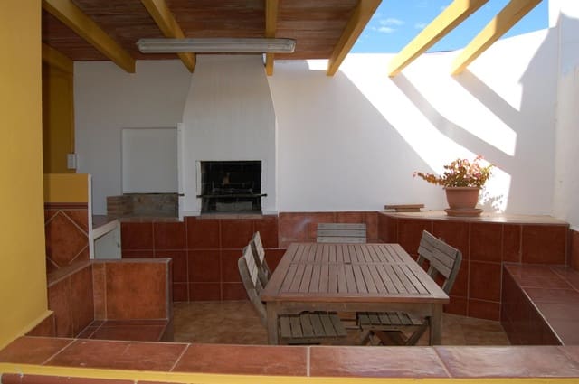 4 quarto Moradia para arrendar em Nerja com piscina - 1 850 € (Ref: 5414350)