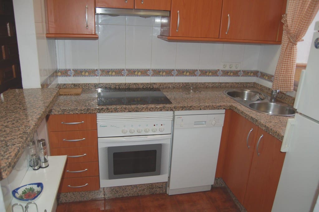 3 bedroom Apartment for rent in Maro - € 850 (Ref: 5461960)