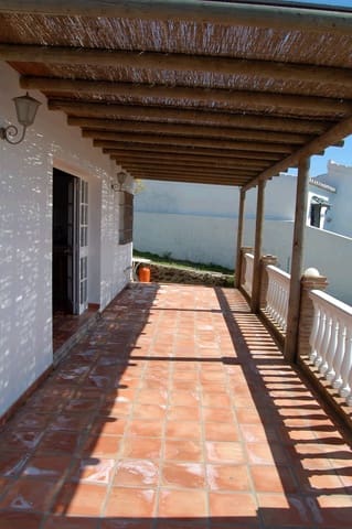 3 bedroom Villa for rent in Frigiliana with pool - € 1,800 (Ref: 5785292)