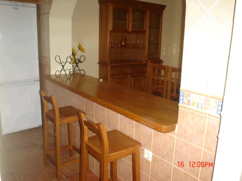 2 bedroom Apartment for rent in Maro - € 800 (Ref: 6055813)
