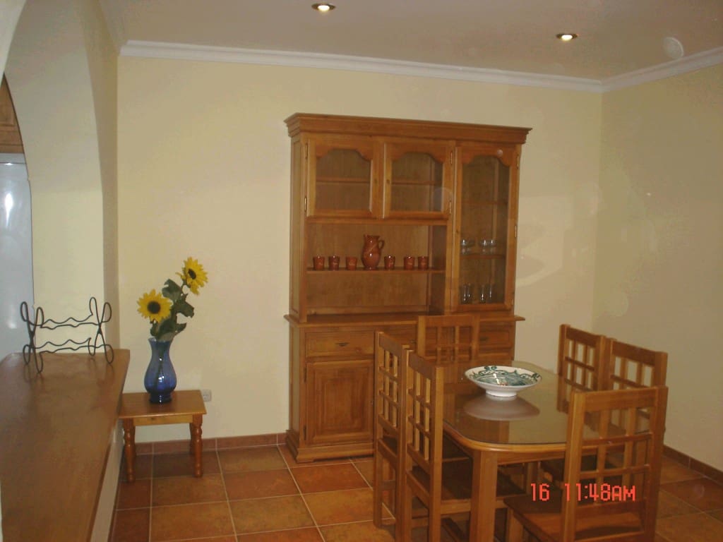 2 bedroom Apartment for rent in Maro - € 800 (Ref: 6055813)