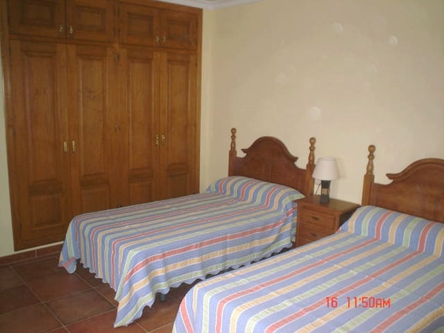 2 bedroom Apartment for rent in Maro, Nerja - € 800 (Ref: 6055813)
