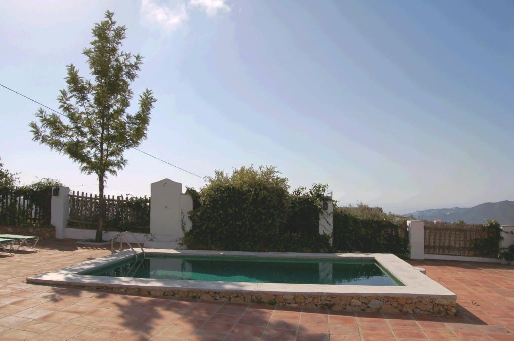 3 soveværelse Villa til leje i Frigiliana med swimmingpool - € 1.400 (Ref: 6225060)