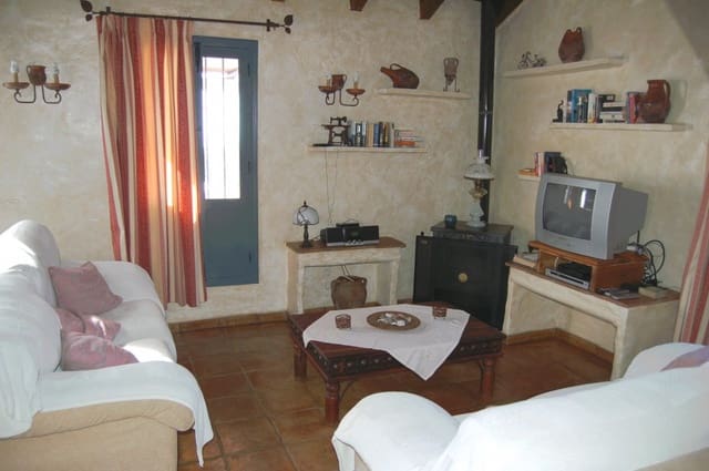 Chalet de 3 habitaciones en Frigiliana en alquiler con piscina - 1.400 € (Ref: 6225060)