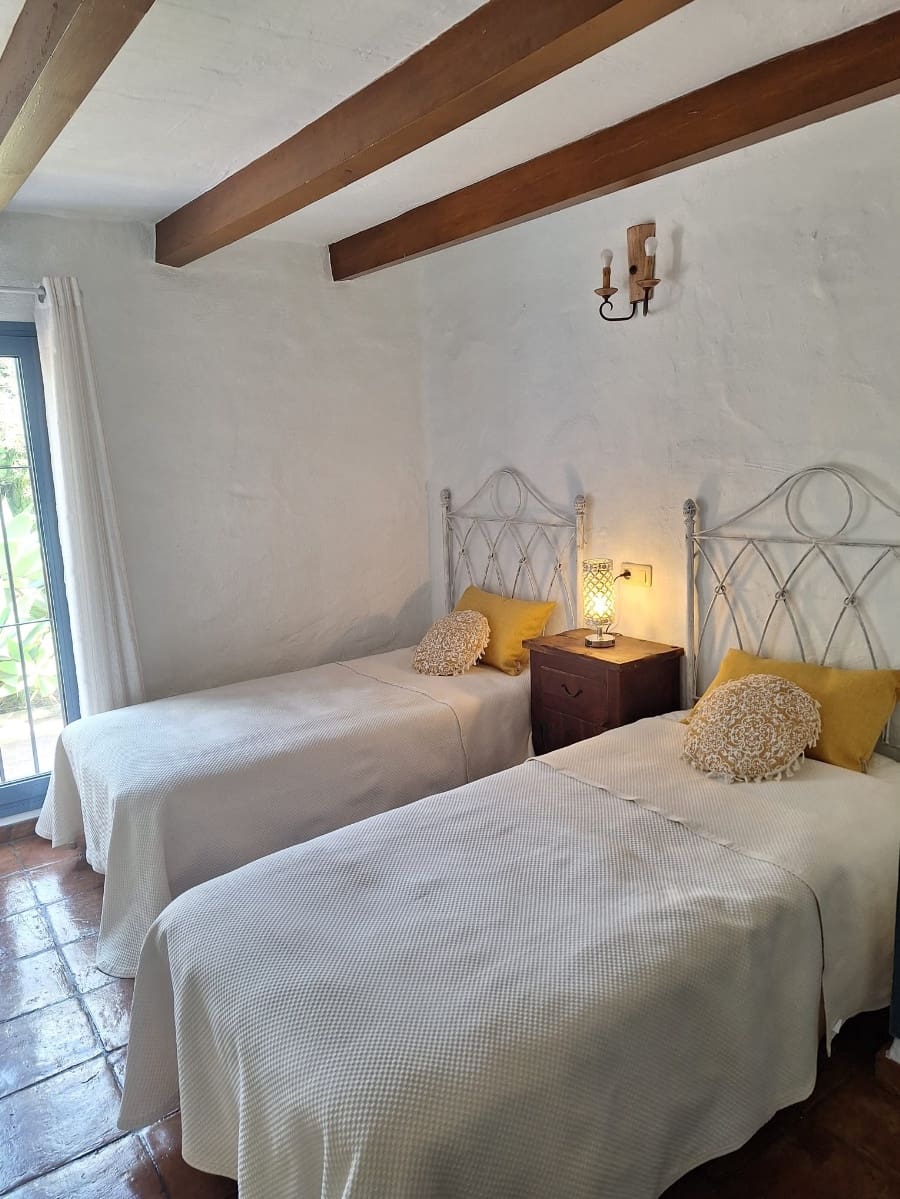 3 bedroom Villa for rent in Frigiliana with pool garage - € 1,500 (Ref: 6225060)