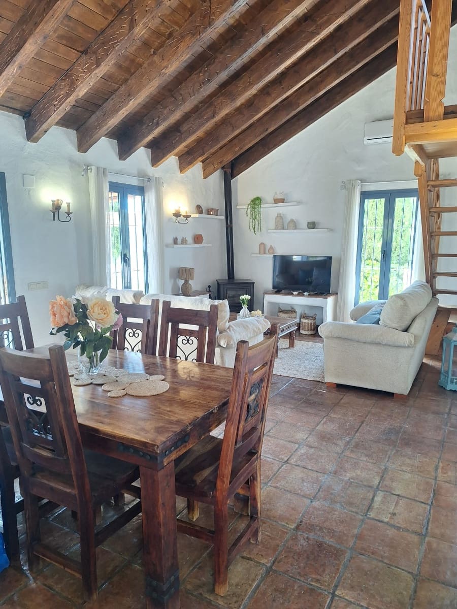 3 bedroom Villa for rent in Frigiliana with pool garage - € 1,500 (Ref: 6225060)