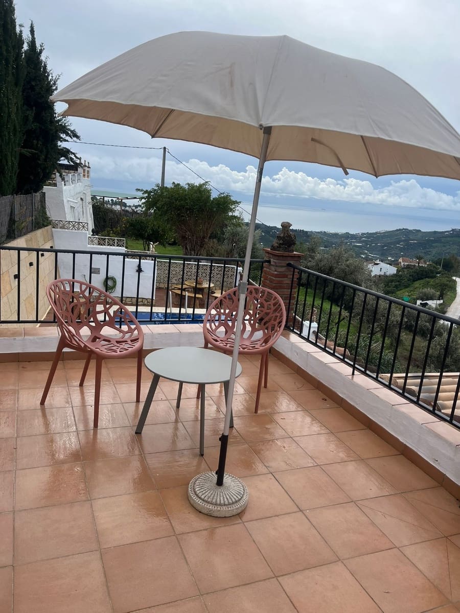 3 bedroom Finca/Country House for rent in Frigiliana with pool garage - € 1,600 (Ref: 6350468)