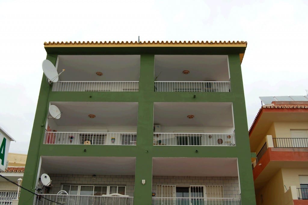 3 bedroom Apartment for rent in Torrox-Costa - € 530 (Ref: 6496528)