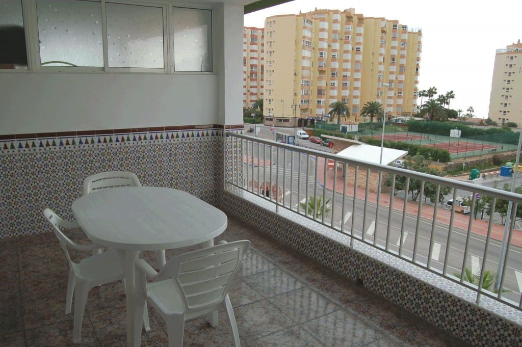 3 bedroom Apartment for rent in Torrox-Costa - € 530 (Ref: 6496528)