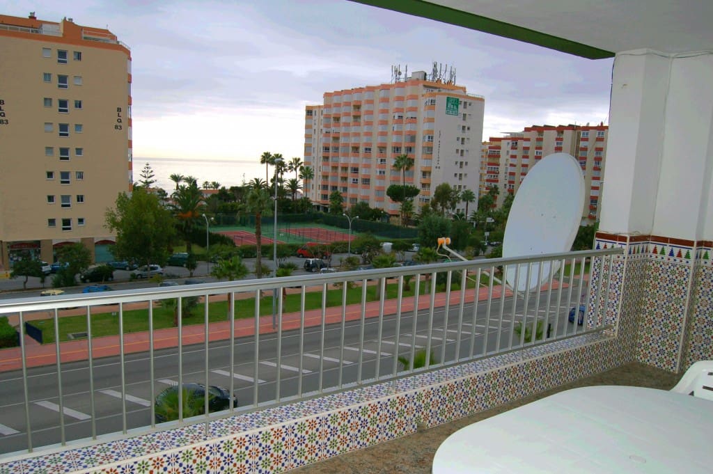 3 bedroom Apartment for rent in Torrox-Costa - € 530 (Ref: 6496528)