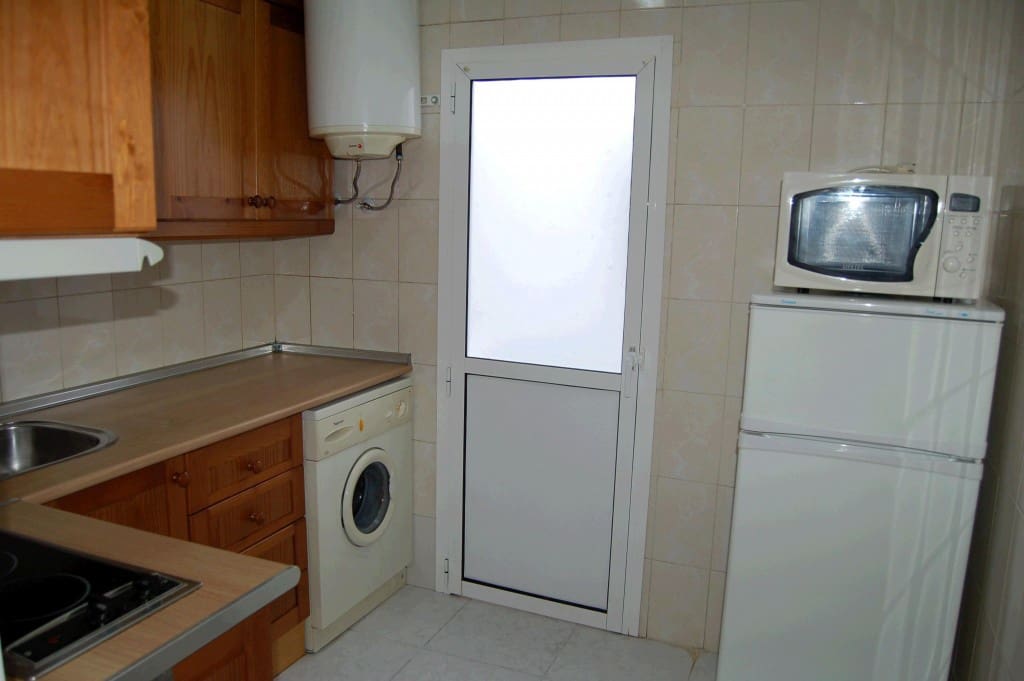 3 bedroom Apartment for rent in Torrox-Costa - € 530 (Ref: 6496528)