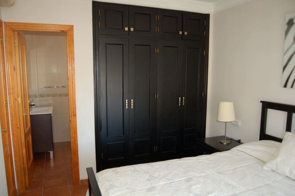 4 sypialnia Willa na sprzedaż w Nerja z basenem garażem - 449 950 € (Ref: 6709427)