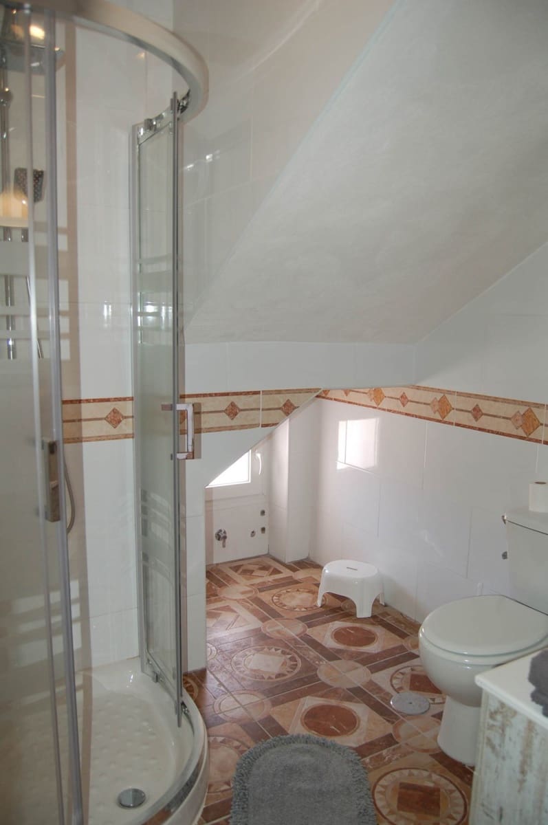 3 bedroom Villa for rent in Frigiliana - € 1,500 (Ref: 6824871)