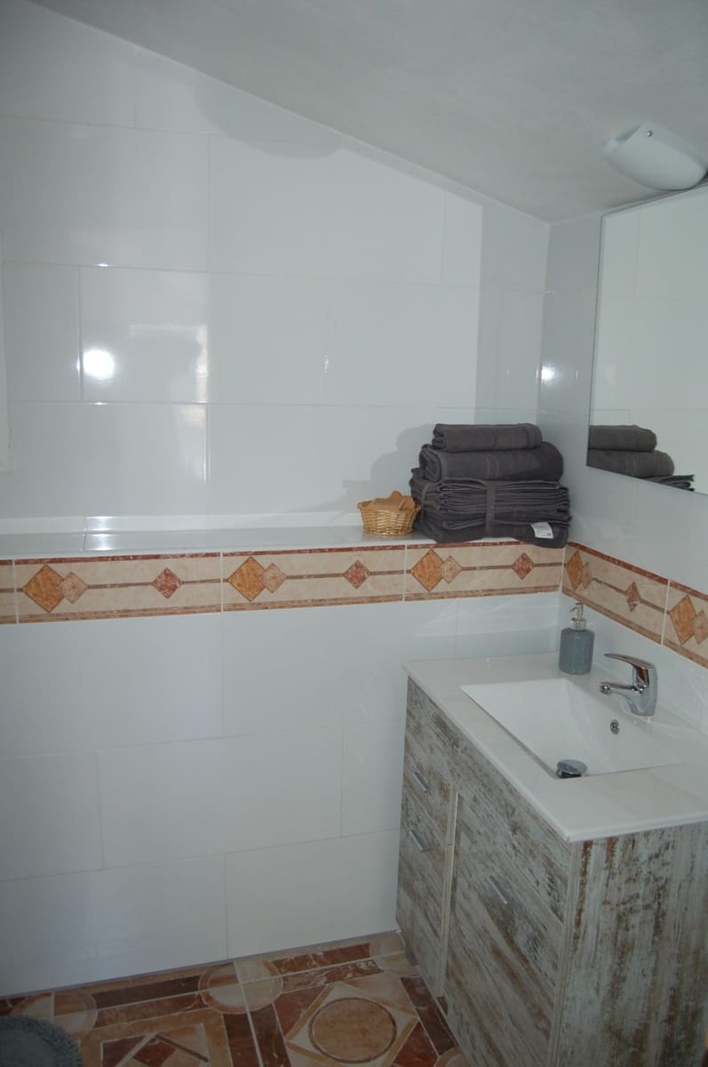 3 bedroom Villa for rent in Frigiliana - € 1,500 (Ref: 6824871)