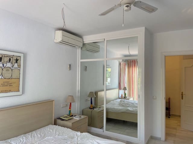 4 bedroom Villa for sale in Nerja with pool - € 699,000 (Ref: 7148330)