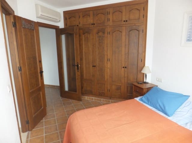 2 bedroom Apartment for rent in Frigiliana with pool garage - € 1,000 (Ref: 7454581)