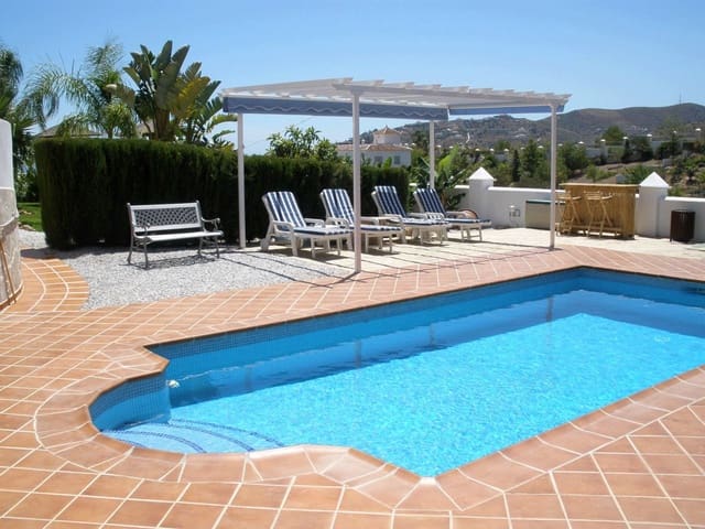 2 bedroom Apartment for rent in Frigiliana with pool garage - € 1,000 (Ref: 7454581)
