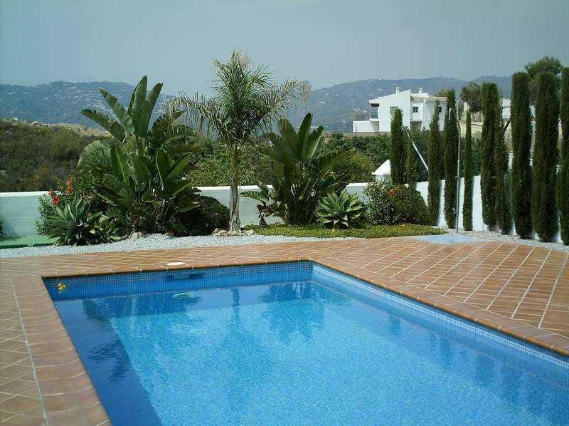 2 sovrum Lägenhet att hyra i Frigiliana med pool garage - 1 000 € (Ref: 7454581)