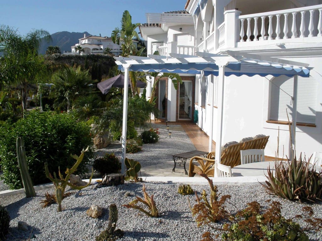 2 sovrum Lägenhet att hyra i Frigiliana med pool garage - 1 000 € (Ref: 7454581)