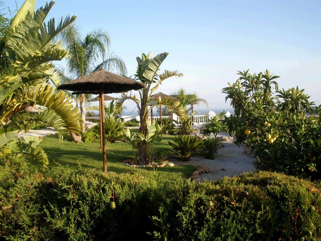 2 sovrum Lägenhet att hyra i Frigiliana med pool garage - 1 000 € (Ref: 7454581)