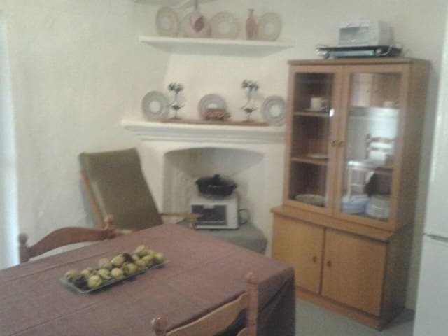 1 makuuhuone Maalaistalo myytävänä paikassa Torrox - 210 000 € (Ref: 7678499)