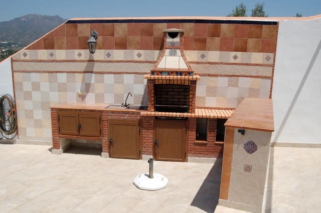 4 soverom Villa til salgs i Frigiliana med svømmebasseng garasje - € 850 000 (Ref: 7678519)