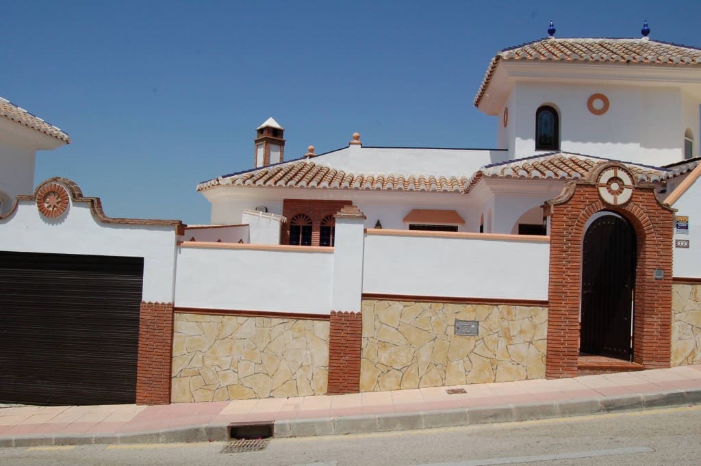 4 soverom Villa til salgs i Frigiliana med svømmebasseng garasje - € 850 000 (Ref: 7678519)