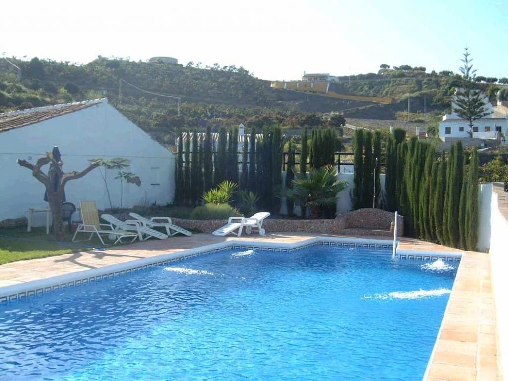 5 bedroom Villa for sale in Frigiliana with pool - € 3,150,000 (Ref: 7678520)