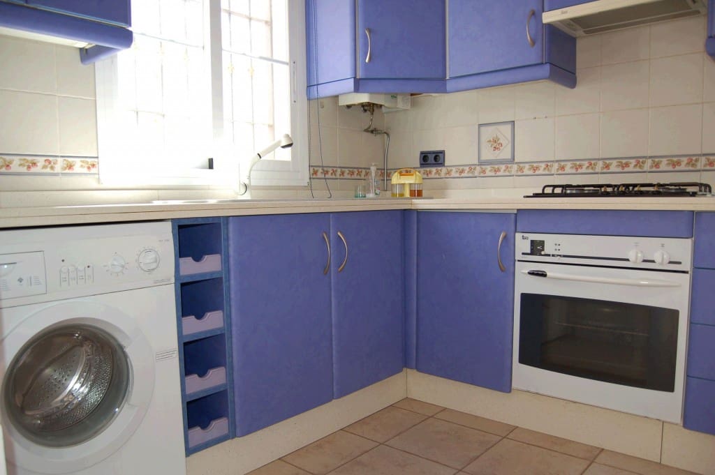 5 bedroom Townhouse for sale in Nerja with pool - € 315,000 (Ref: 7678528)